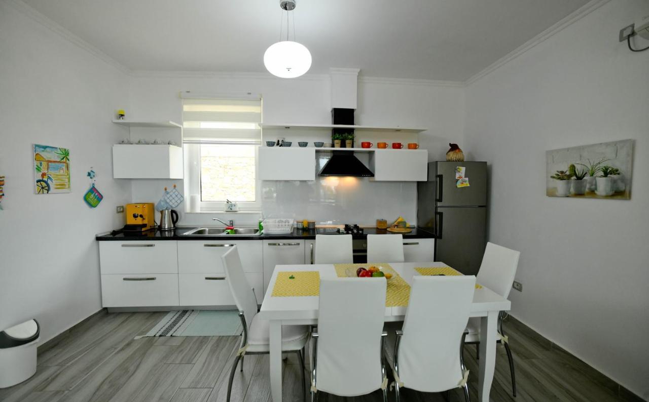 Vila Rina At Aquamarine Residence Avlonya Dış mekan fotoğraf